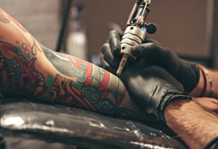 tattoo-tattooer-Tattoo-Artist-salary
